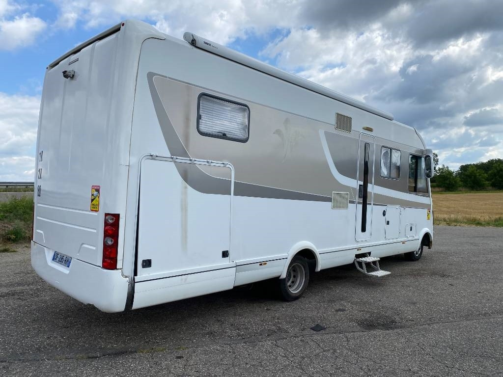 Iveco Niesmann+Bischoff FLAIR 800i CEBW - Camping-car intégral: photos 4 Iveco Niesmann+Bischoff FLAIR 800i CEBW - Camping-car intégral: photos 4