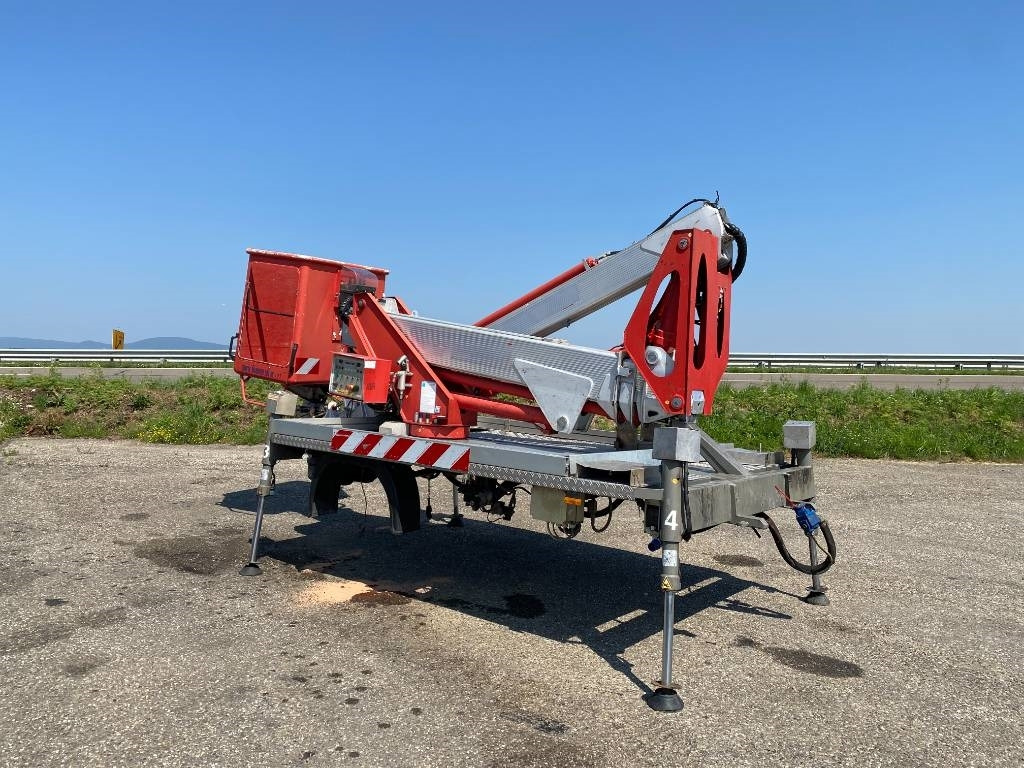 Multitel Nacelle Multitel MX 200 A réviser - Camion avec nacelle: photos 3 Multitel Nacelle Multitel MX 200 A réviser - Camion avec nacelle: photos 3