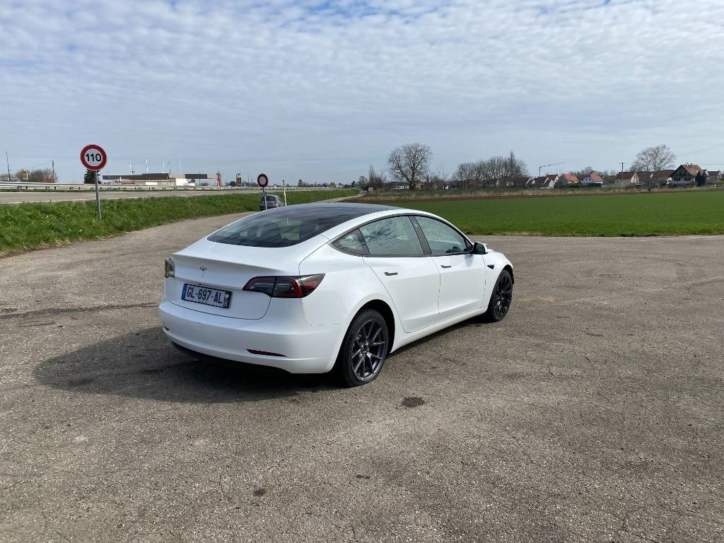 Tesla MODEL 3 - 5YJ3 Rwd Origine Française - Berline: photos 4 Tesla MODEL 3 - 5YJ3 Rwd Origine Française - Berline: photos 4