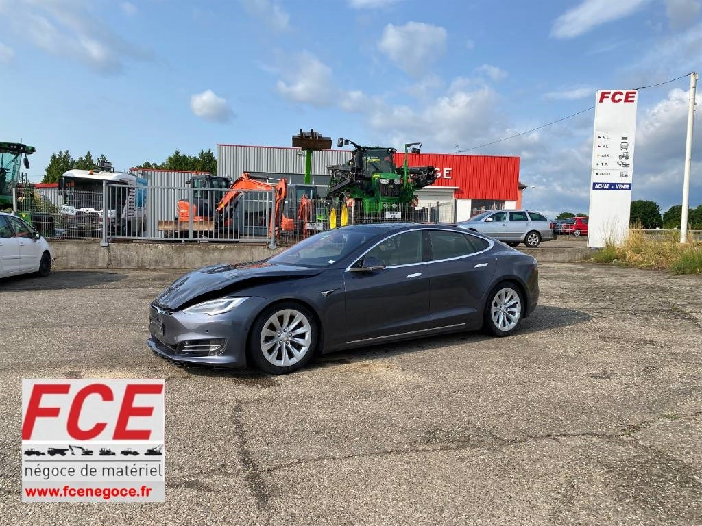 Tesla MODEL S 100D Carte Grise Française endommagée - Voiture: photos 1 Tesla MODEL S 100D Carte Grise Française endommagée - Voiture: photos 1
