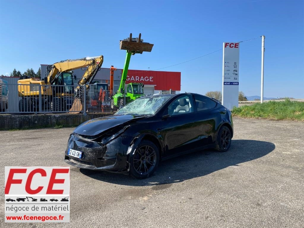 Tesla Model Y RWD/Origine Française endommagée - Voiture: photos 1 Tesla Model Y RWD/Origine Française endommagée - Voiture: photos 1