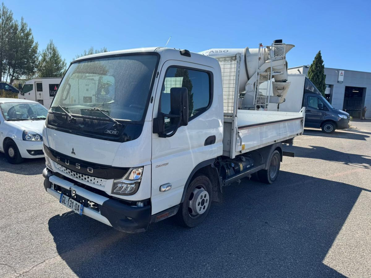 Mitsubishi Fuso Canter 3C15 - Véhicule utilitaire benne: photos 3 Mitsubishi Fuso Canter 3C15 - Véhicule utilitaire benne: photos 3