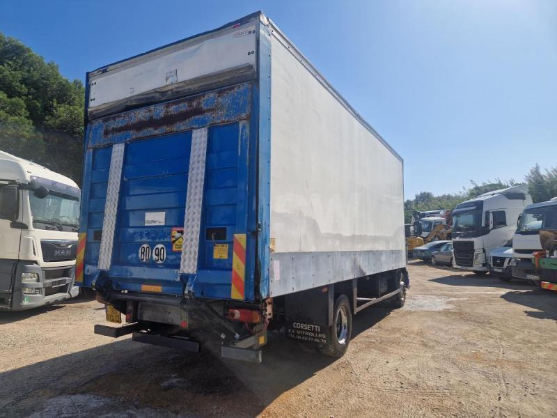Renault Midlum 220 DCI - Camion fourgon: photos 5 Renault Midlum 220 DCI - Camion fourgon: photos 5