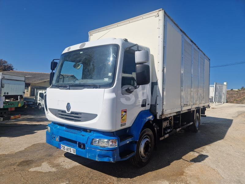 Renault Midlum 220 DCI - Camion fourgon: photos 2 Renault Midlum 220 DCI - Camion fourgon: photos 2