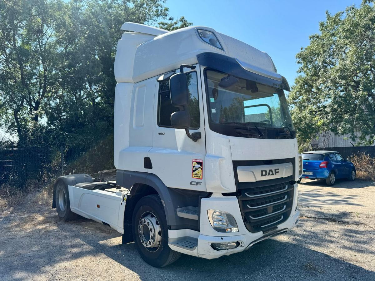 DAF CF 450 - Tracteur routier: photos 3 DAF CF 450 - Tracteur routier: photos 3