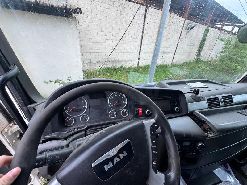 MAN TGX 18.480 - Tracteur routier: photos 5 MAN TGX 18.480 - Tracteur routier: photos 5
