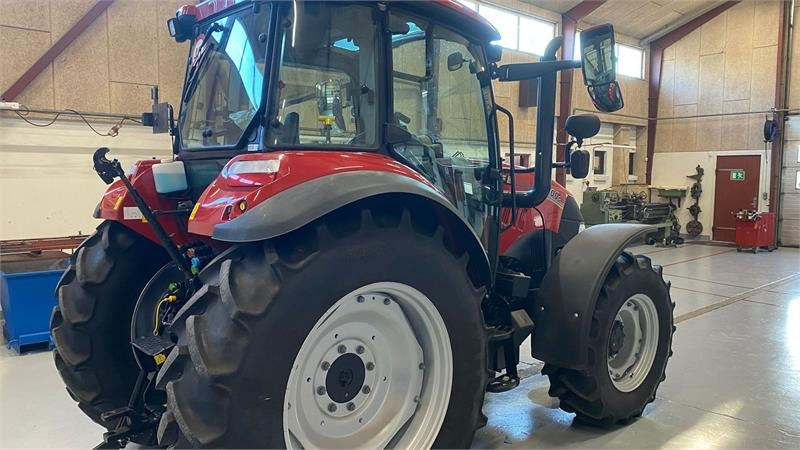 Case IH Farmall 100C - Tracteur agricole: photos 3 Case IH Farmall 100C - Tracteur agricole: photos 3