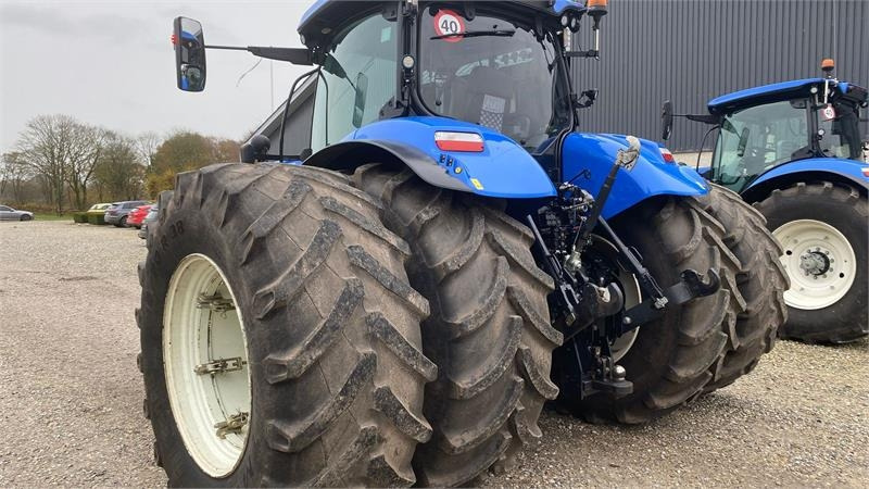 New Holland T7.270 AutoCommand T7.270 - Tracteur agricole: photos 5 New Holland T7.270 AutoCommand T7.270 - Tracteur agricole: photos 5
