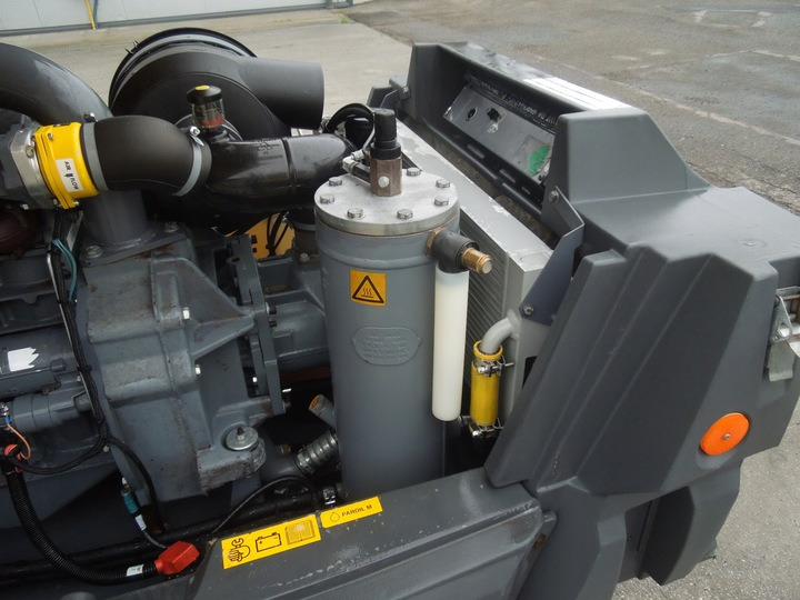 ATLAS COPCO XAS97 - Compresseur d'air: photos 2 ATLAS COPCO XAS97 - Compresseur d'air: photos 2