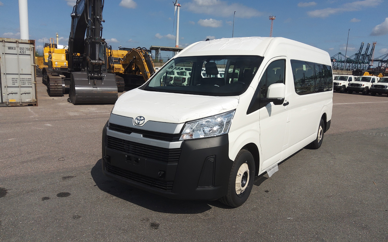 Toyota Hiace HIGH ROOF / TOIT HAUT 3.5L Petrol Manual - Minibus, Transport de personnes: photos 1 Toyota Hiace HIGH ROOF / TOIT HAUT 3.5L Petrol Manual - Minibus, Transport de personnes: photos 1