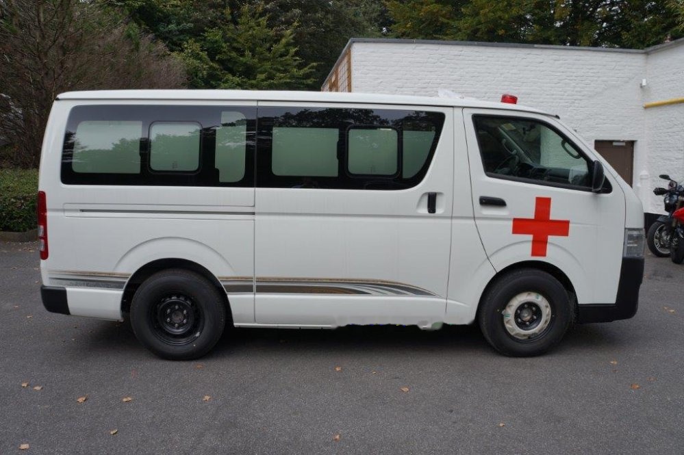 Toyota Hiace STANDARD ROOF ambulance 2.5L Diesel Manual - Minibus, Transport de personnes: photos 3 Toyota Hiace STANDARD ROOF ambulance 2.5L Diesel Manual - Minibus, Transport de personnes: photos 3