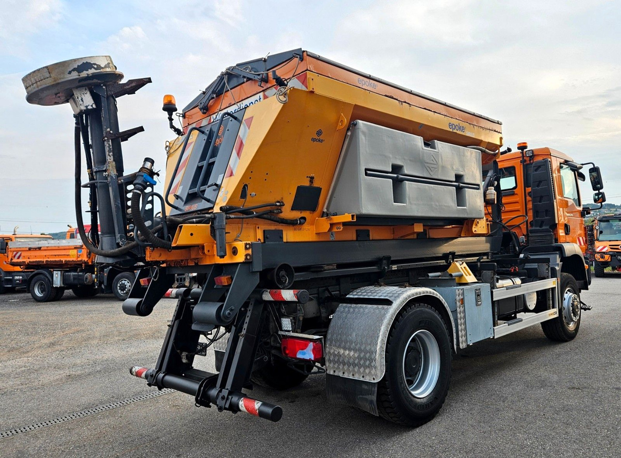MAN TGM 18.250 4x4 BB EEV Winterdienst - Camion ampliroll, Camion grue: photos 5 MAN TGM 18.250 4x4 BB EEV Winterdienst - Camion ampliroll, Camion grue: photos 5