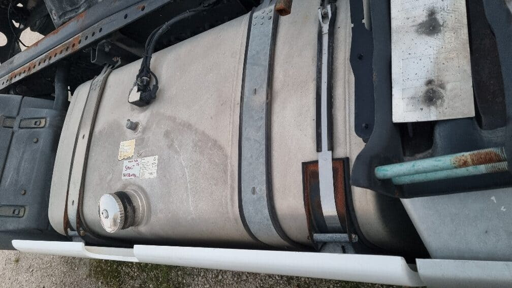 MAN TGX E6 pezzi di ricambio - Pièces de rechange pour Camion: photos 1 MAN TGX E6 pezzi di ricambio - Pièces de rechange pour Camion: photos 1