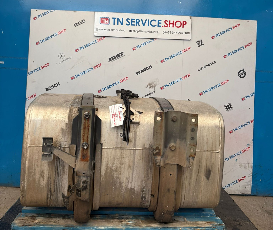 Serbatoio carburante DAF 430 lt - Réservoir de carburant pour Camion: photos 1 Serbatoio carburante DAF 430 lt - Réservoir de carburant pour Camion: photos 1