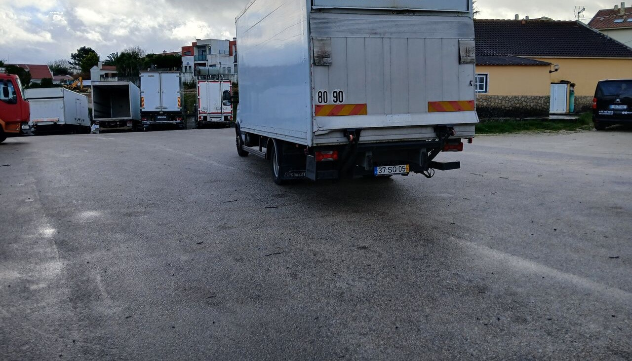 IVECO 70C18 - Camion isothermique: photos 2 IVECO 70C18 - Camion isothermique: photos 2
