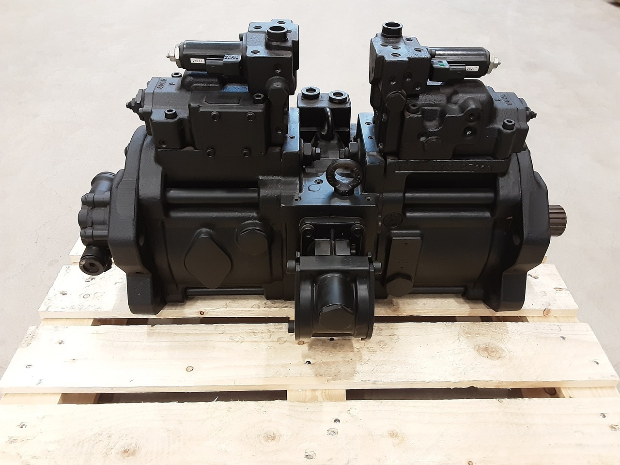 Kawasaki K5V140DTP10LR-YT2K-V - Pompe hydraulique pour Pelle sur chenille: photos 1 Kawasaki K5V140DTP10LR-YT2K-V - Pompe hydraulique pour Pelle sur chenille: photos 1