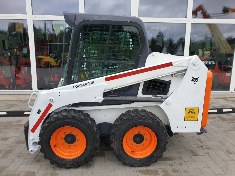 BOBCAT Bobcat S450 - Mini chargeuse: photos 2 BOBCAT Bobcat S450 - Mini chargeuse: photos 2