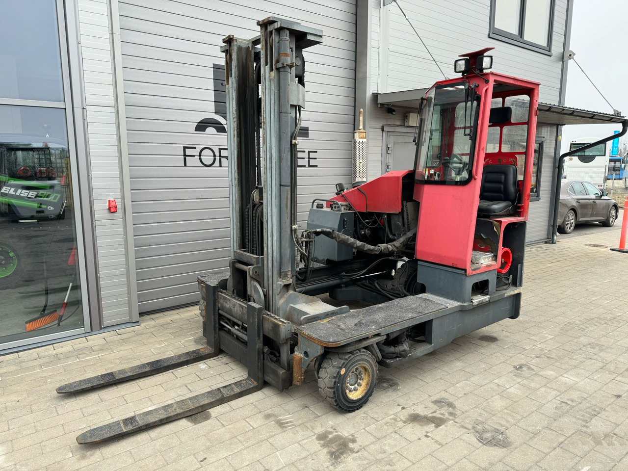 Combilift C4000 - Chariot latéral: photos 2 Combilift C4000 - Chariot latéral: photos 2