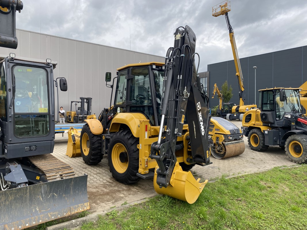 XCMG XC8-S3580 - Tractopelle: photos 3 XCMG XC8-S3580 - Tractopelle: photos 3