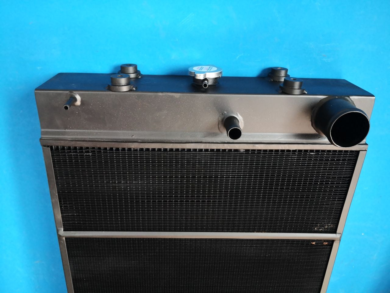 RADIATORE KOMATSU D65EX-15EO - Radiateur: photos 3 RADIATORE KOMATSU D65EX-15EO - Radiateur: photos 3