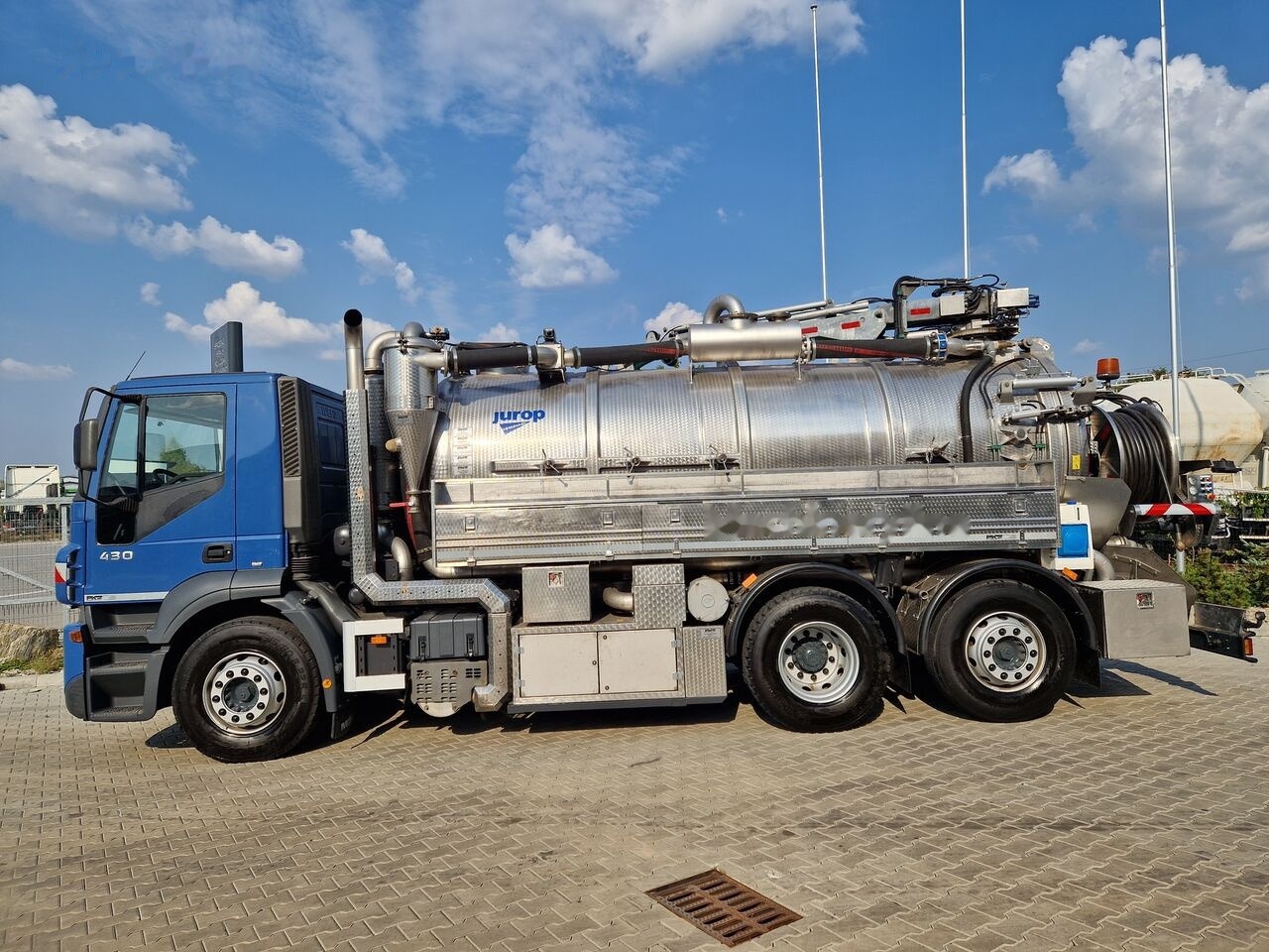 IVECO - Camion hydrocureur: photos 3 IVECO - Camion hydrocureur: photos 3