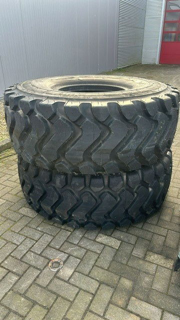 Michelin 23.5-25 XHA Banden 2 Stuks - Pneu: photos 1 Michelin 23.5-25 XHA Banden 2 Stuks - Pneu: photos 1