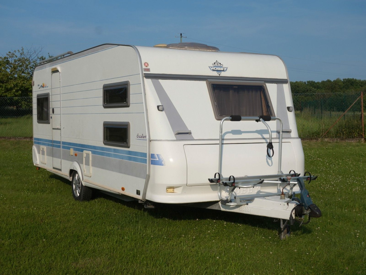 Hobby 540 Excellent Easy, Pallanden, 6 Liegen, Vorzelt - Caravane: photos 2 Hobby 540 Excellent Easy, Pallanden, 6 Liegen, Vorzelt - Caravane: photos 2