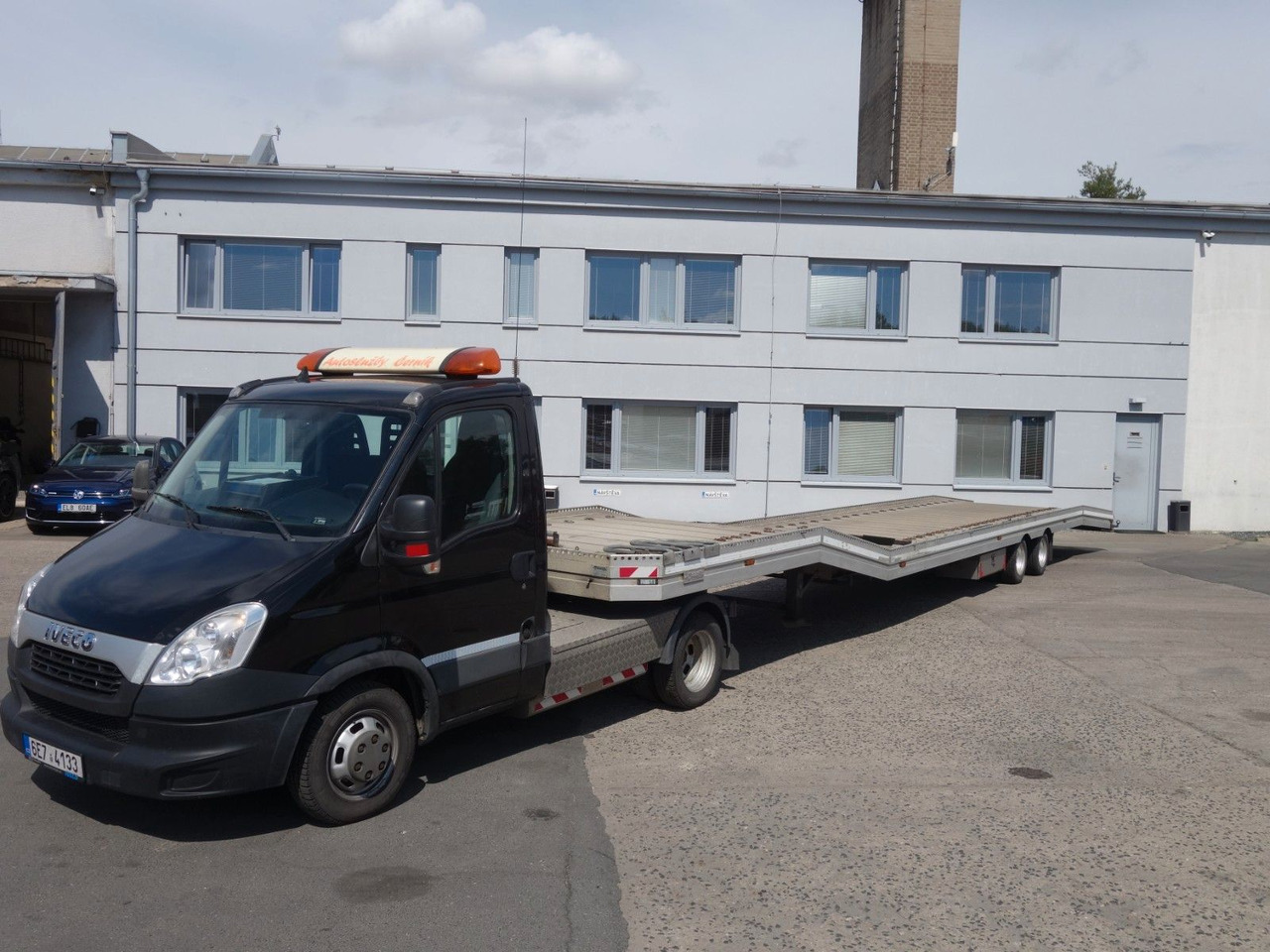 Iveco Daily 35C17 mit Anhänger für 3 PKW - Camion porte-voitures: photos 1 Iveco Daily 35C17 mit Anhänger für 3 PKW - Camion porte-voitures: photos 1