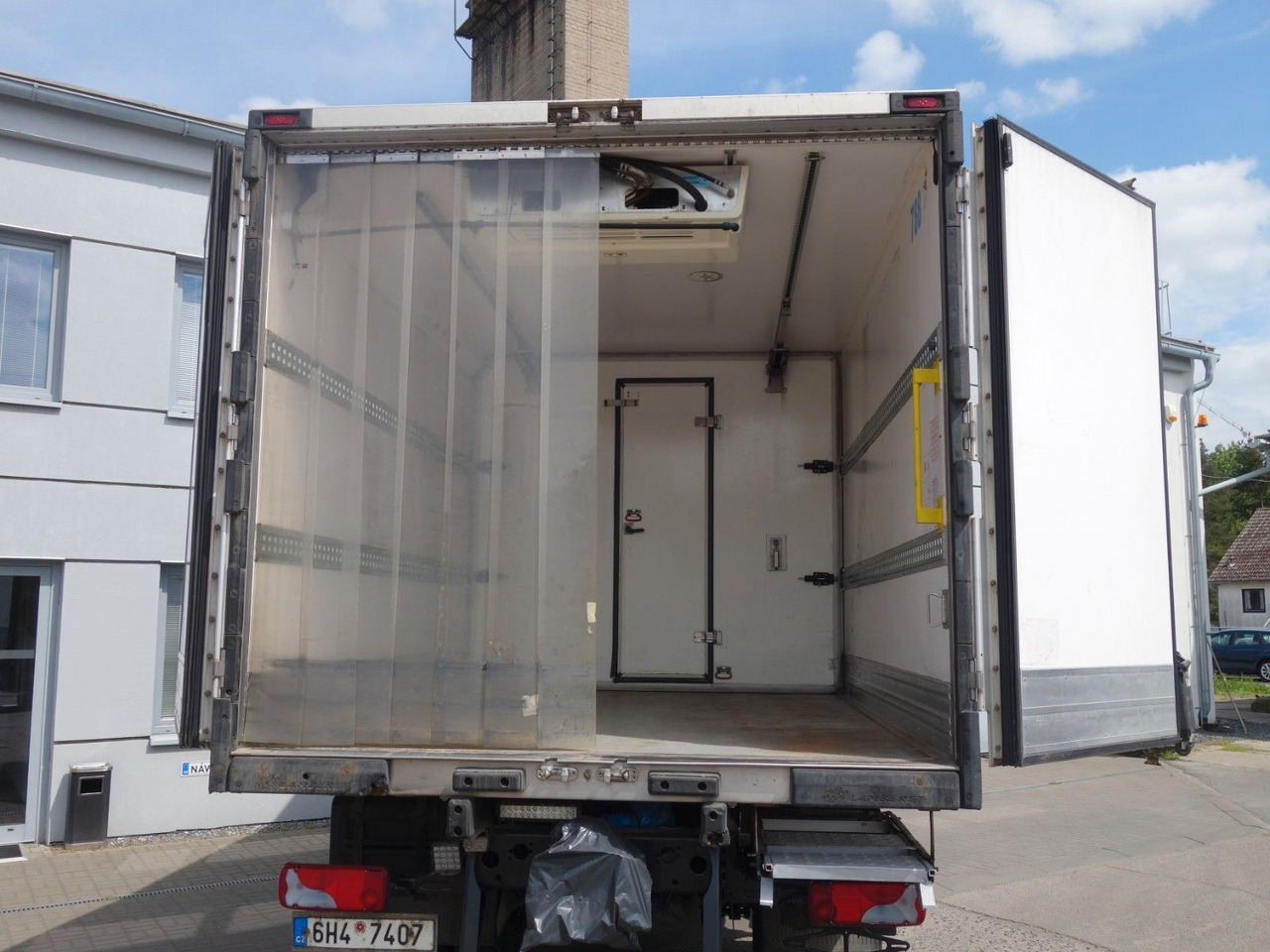 MAN TGM 13.250 4x4 mit Thermo King. 2 Temperaturen - Camion frigorifique: photos 5 MAN TGM 13.250 4x4 mit Thermo King. 2 Temperaturen - Camion frigorifique: photos 5