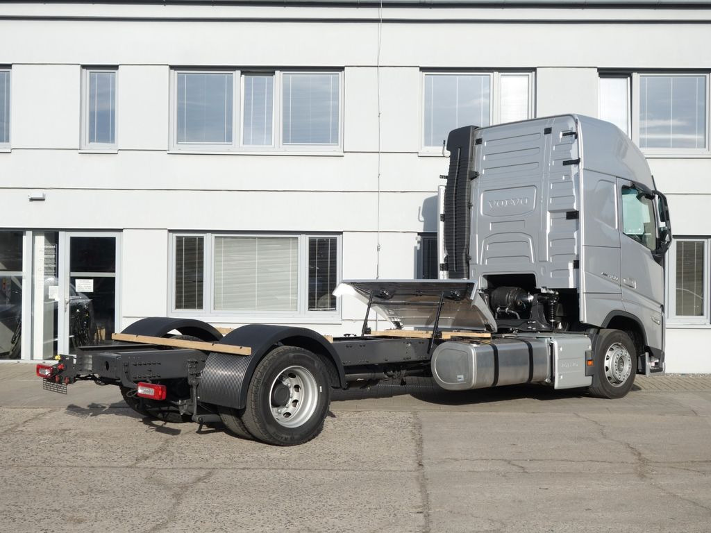 Volvo FH 13 XL 460 Turbo Compound Neue - Camion à rideaux coulissants: photos 4 Volvo FH 13 XL 460 Turbo Compound Neue - Camion à rideaux coulissants: photos 4