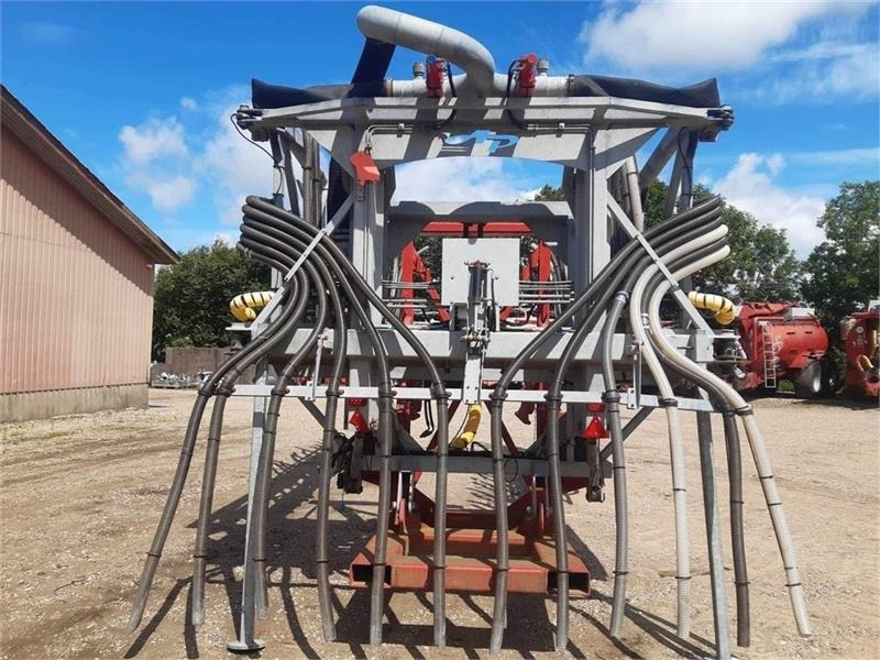 AP 16-20-24 drypfri slangebom - Tonne à lisier: photos 3 AP 16-20-24 drypfri slangebom - Tonne à lisier: photos 3