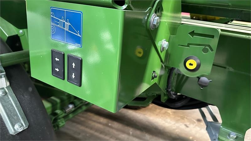 Presse à balles cubiques Krone Big Pack 1290 HDP II XC: photos 7 Presse à balles cubiques Krone Big Pack 1290 HDP II XC: photos 7