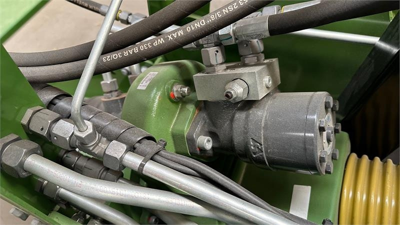 Presse à balles cubiques Krone Big Pack 1290 HDP II XC: photos 12 Presse à balles cubiques Krone Big Pack 1290 HDP II XC: photos 12