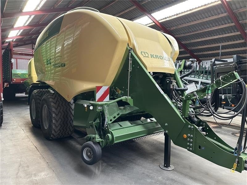 Krone Big Pack 1290 HDP II XC - Presse à balles cubiques: photos 1 Krone Big Pack 1290 HDP II XC - Presse à balles cubiques: photos 1