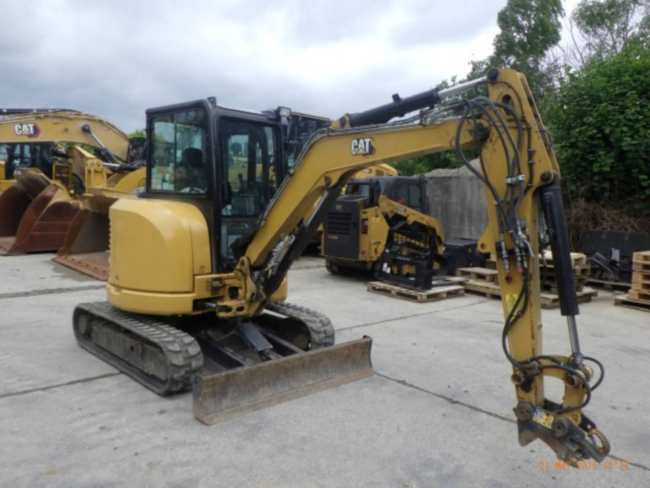CAT 303.5E2CR - Pelle sur chenille: photos 2 CAT 303.5E2CR - Pelle sur chenille: photos 2
