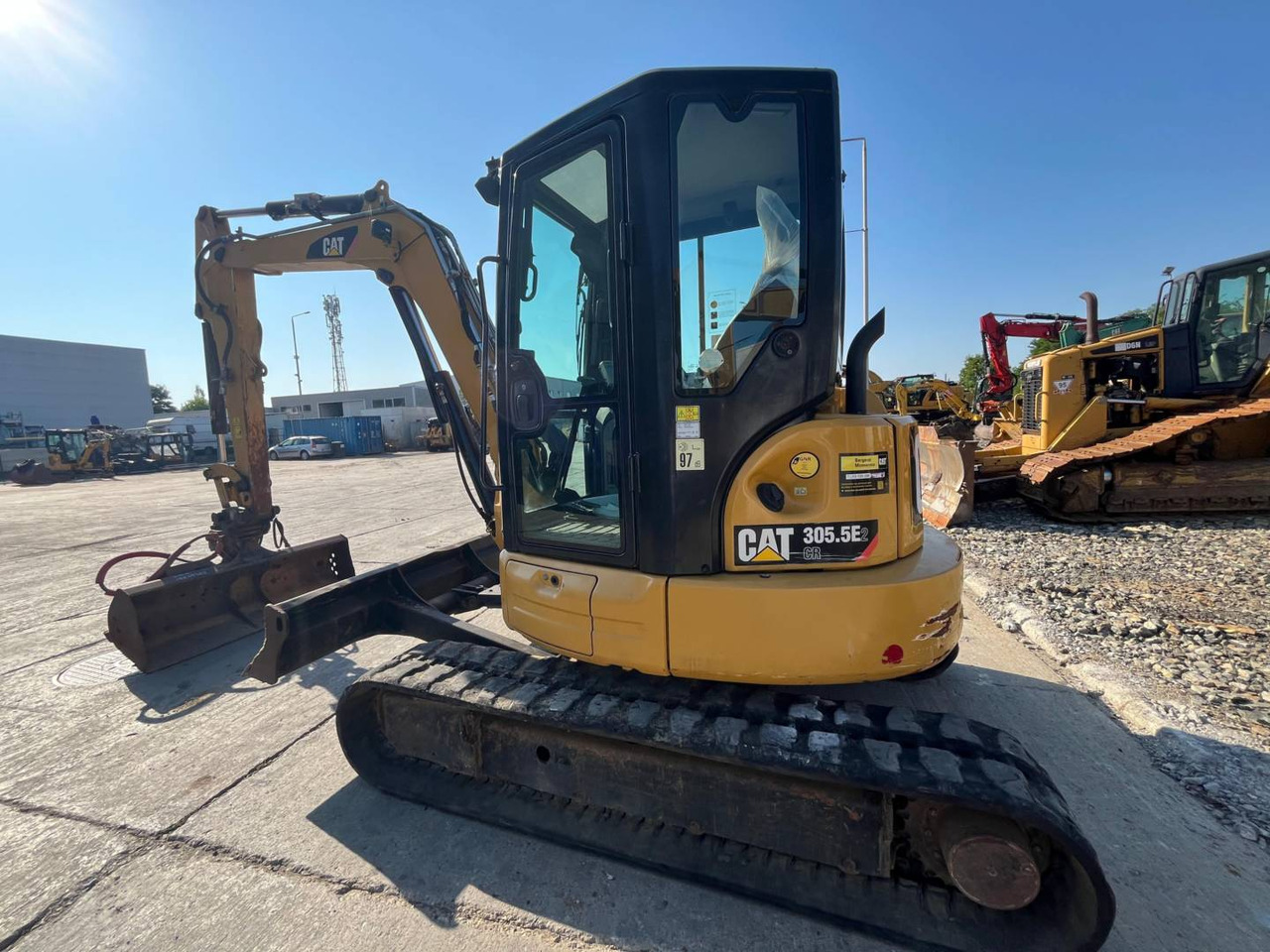CAT 305.5E2CR - Pelle sur chenille: photos 4 CAT 305.5E2CR - Pelle sur chenille: photos 4