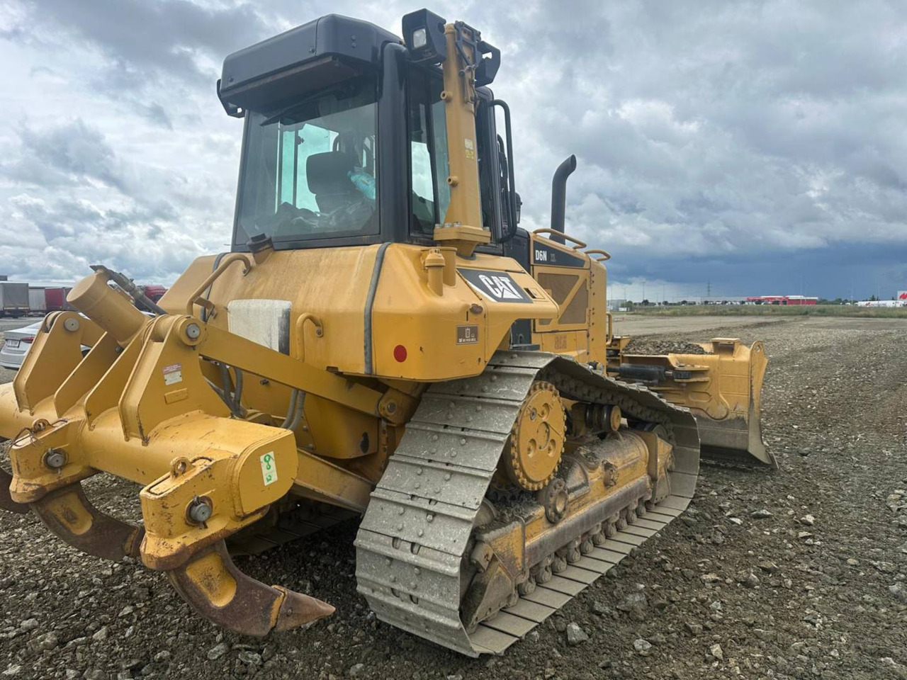 CAT D6NXL - Bulldozer: photos 3 CAT D6NXL - Bulldozer: photos 3