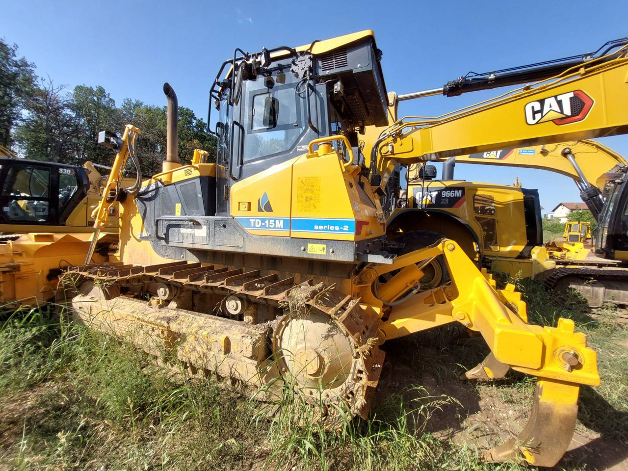 DRESSTA NORTH AMERICA TD-15M - Bulldozer: photos 4 DRESSTA NORTH AMERICA TD-15M - Bulldozer: photos 4