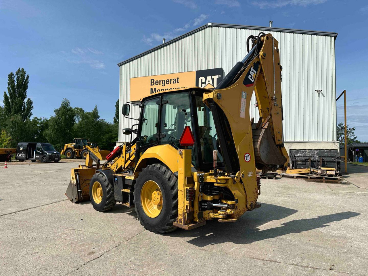 CAT 432F2 - Tractopelle: photos 4 CAT 432F2 - Tractopelle: photos 4