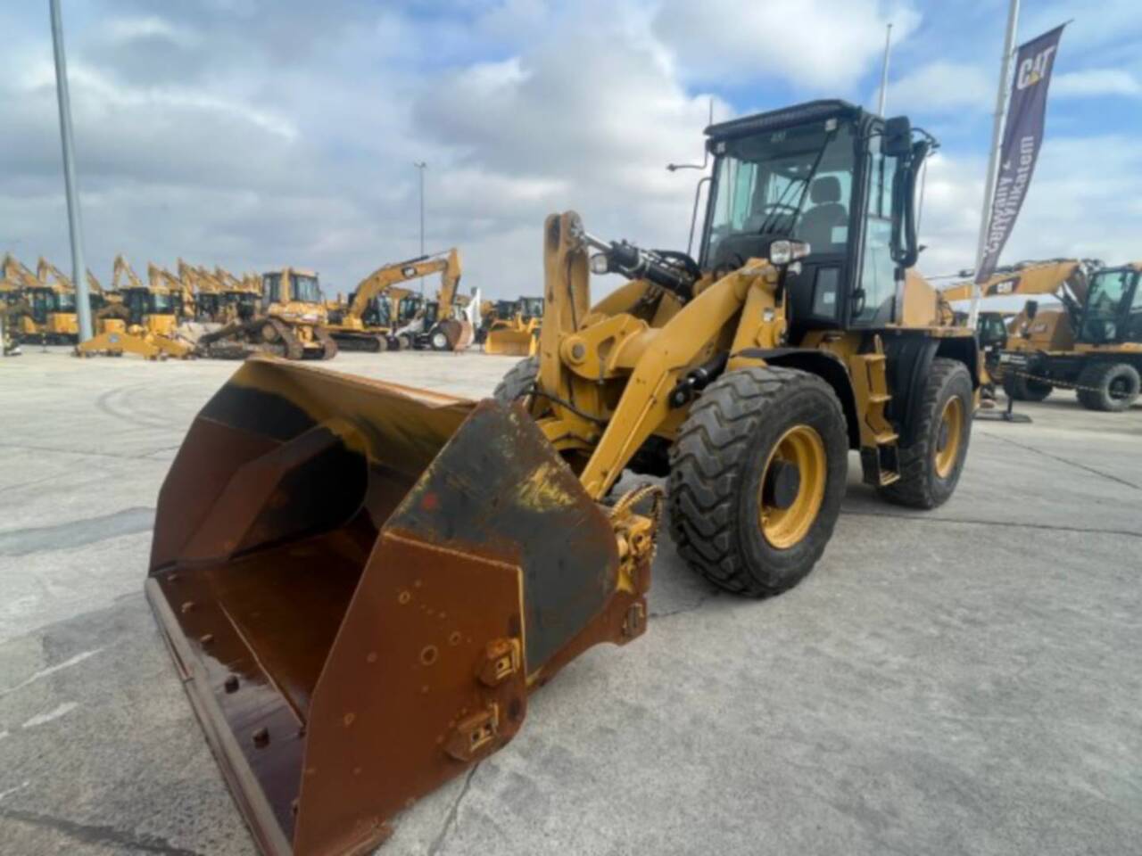 CAT 914K - Chargeuse sur pneus: photos 1 CAT 914K - Chargeuse sur pneus: photos 1