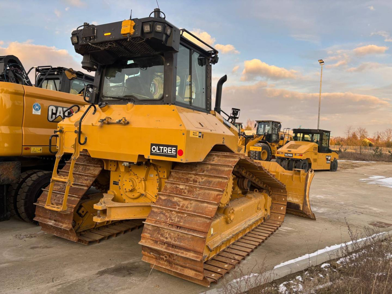 CAT D5 LGP - Bulldozer: photos 3 CAT D5 LGP - Bulldozer: photos 3