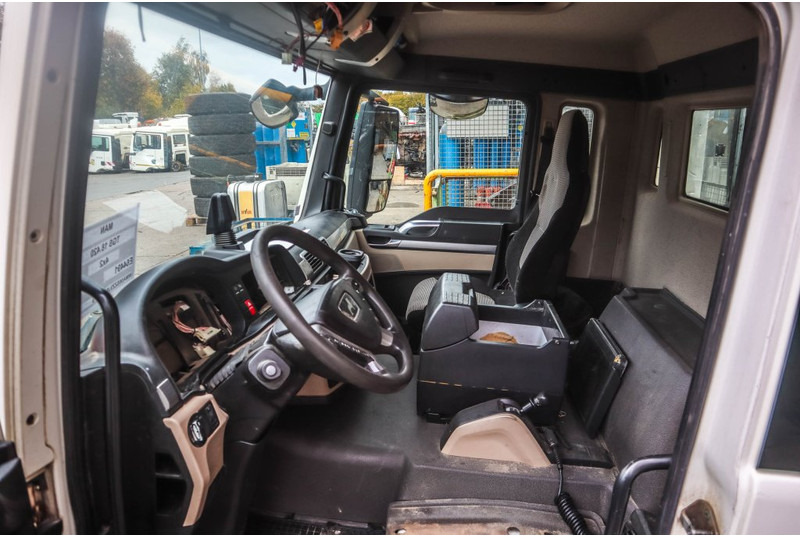 MAN F99L17 TGS EURO6 - Cabine et intérieur pour Camion: photos 5 MAN F99L17 TGS EURO6 - Cabine et intérieur pour Camion: photos 5