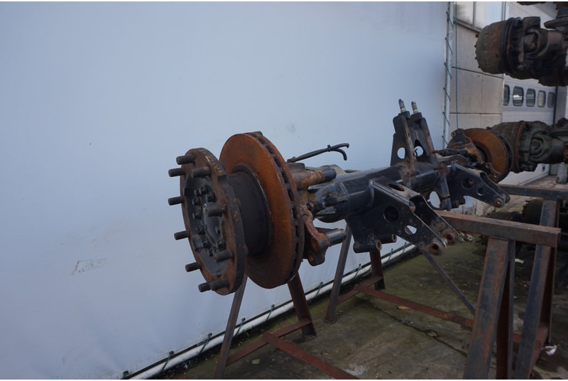 MAN NOL-08-21 81.3500-7556 - Essieu avant pour Camion: photos 2 MAN NOL-08-21 81.3500-7556 - Essieu avant pour Camion: photos 2