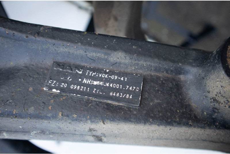 MAN VOK-09-01 81.44001-7470 - Essieu avant pour Camion: photos 3 MAN VOK-09-01 81.44001-7470 - Essieu avant pour Camion: photos 3