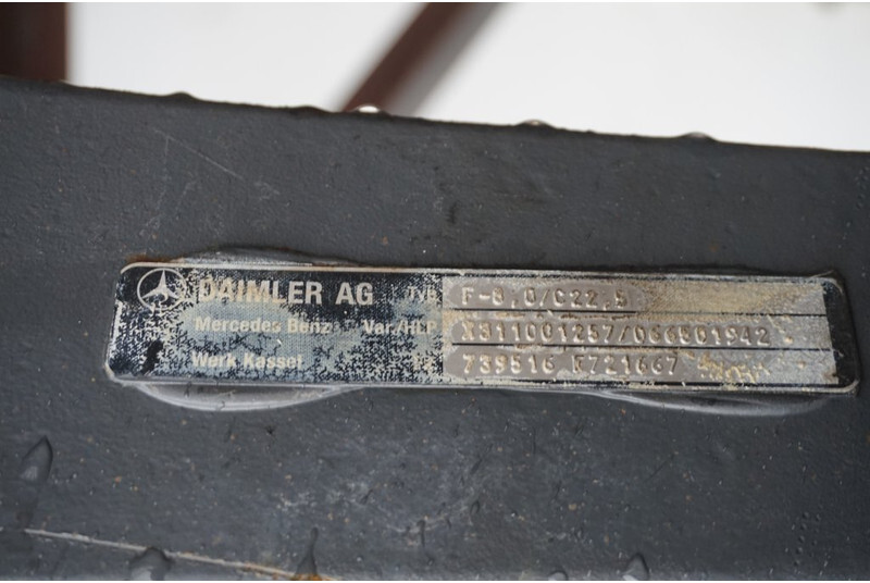 Mercedes-Benz F-8/C22.5 - Essieu avant pour Camion: photos 2 Mercedes-Benz F-8/C22.5 - Essieu avant pour Camion: photos 2