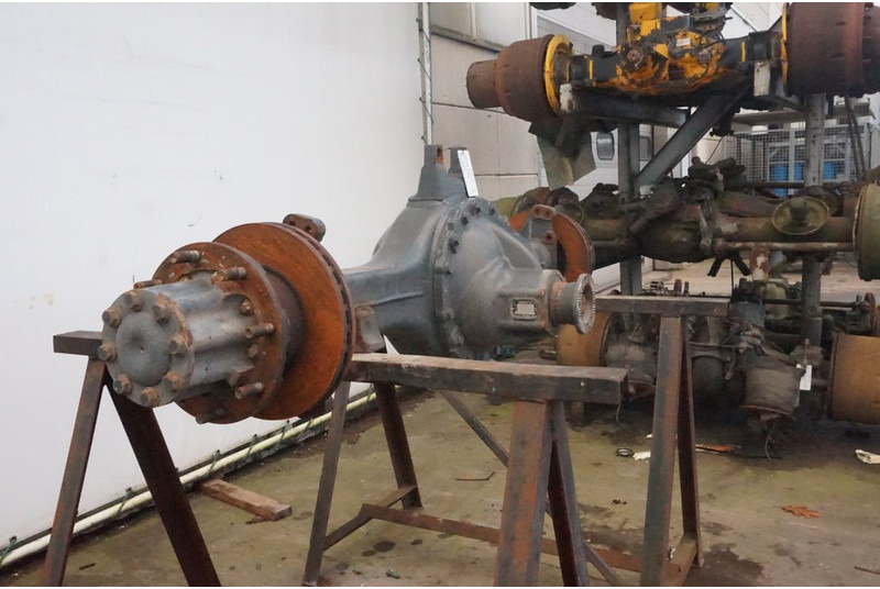 Mercedes-Benz R390-11/C-19.5 I=3.909 771 111 P 803860 - Essieu arrière pour Camion: photos 1 Mercedes-Benz R390-11/C-19.5 I=3.909 771 111 P 803860 - Essieu arrière pour Camion: photos 1