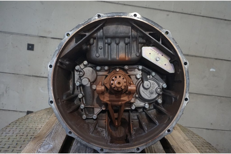 ZF 12AS2130DD TGS 81.32004-6257 - Boîte de vitesse pour Camion: photos 2 ZF 12AS2130DD TGS 81.32004-6257 - Boîte de vitesse pour Camion: photos 2