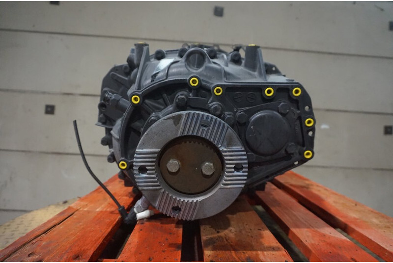 ZF 12AS2130DD TGS - Boîte de vitesse pour Camion: photos 4 ZF 12AS2130DD TGS - Boîte de vitesse pour Camion: photos 4