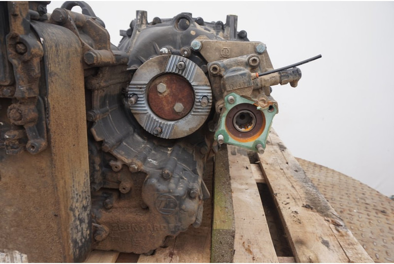 ZF 12AS2131DD+INT3 81.32004-6369 - Boîte de vitesse pour Camion: photos 4 ZF 12AS2131DD+INT3 81.32004-6369 - Boîte de vitesse pour Camion: photos 4