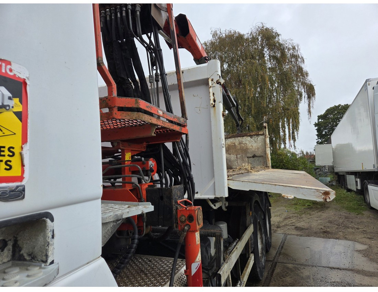 Camion benne, Camion grue MERCEDESA CTROS 3341 6X4 TIPPER CRANE FASSI F105: photos 7 Camion benne, Camion grue MERCEDESA CTROS 3341 6X4 TIPPER CRANE FASSI F105: photos 7